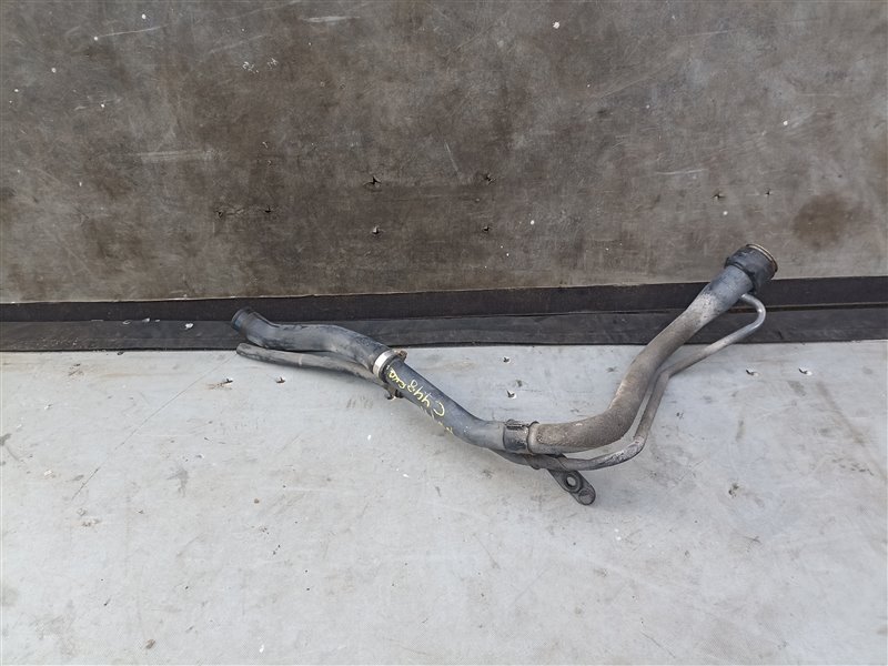 Горловина топливного бака TOYOTA PORTE NNP10 2NZ-FE (б/у)