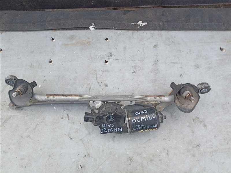 Мотор дворников TOYOTA PRIUS NHW20 (б/у)