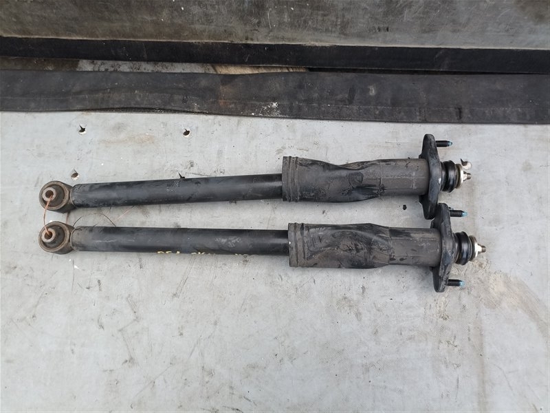 Амортизатор HONDA STEPWGN RF1 B20B задний (б/у)