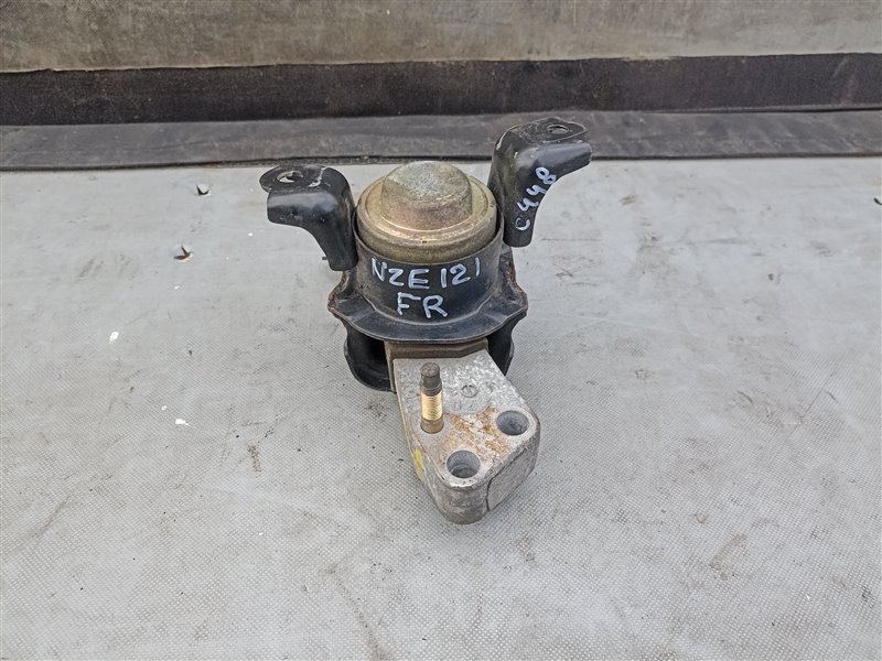 Подушка двигателя TOYOTA ALLEX NZE121 1NZ-FE правая (б/у)