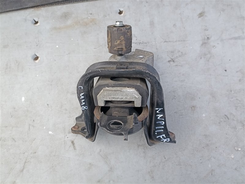 Подушка двигателя TOYOTA PORTE NNP10 2NZ-FE правая (б/у)