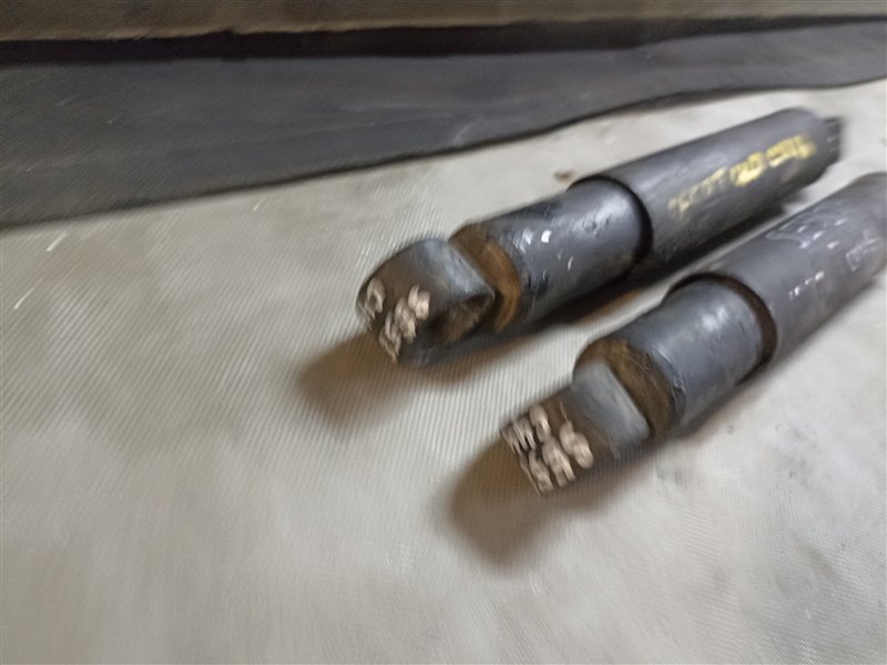 Амортизатор MAZDA BONGO SE58T D5 задний (б/у)