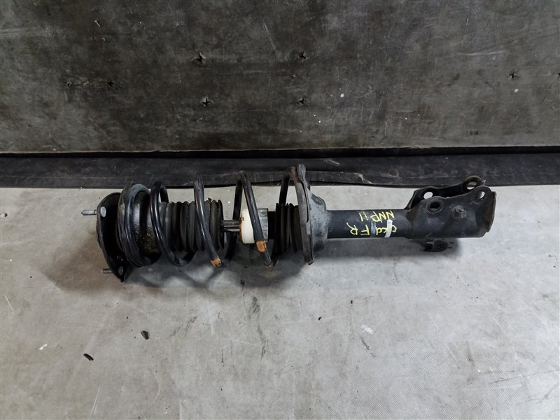 Стойка TOYOTA PORTE NNP11 1NZ-FE передняя правая (б/у)