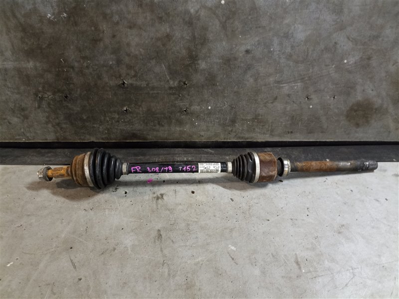 Привод PEUGEOT 308 T9 BH01 (10JBHY) передний правый (б/у)