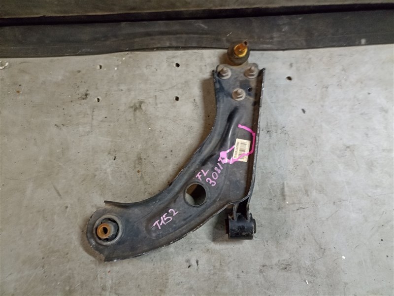 Рычаг PEUGEOT 308 T9 передний левый (б/у)