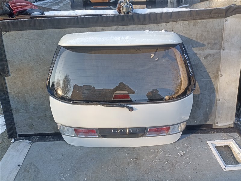 Дверь 5-я TOYOTA GAIA SXM10 (б/у)