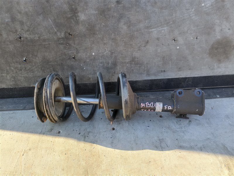 Стойка SUZUKI AERIO RA21S M15A передняя правая (б/у)