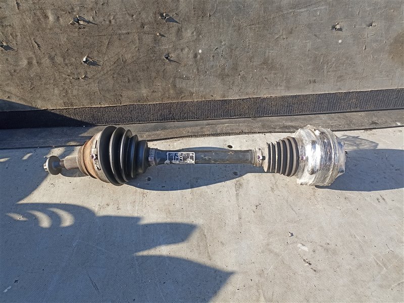 Привод VOLKSWAGEN GOLF 6 5K1 CBZ(B) передний левый (б/у)