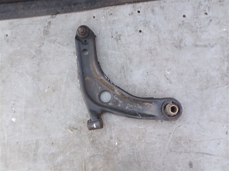 Рычаг TOYOTA COROLLA AXIO NKE165 передний правый (б/у)