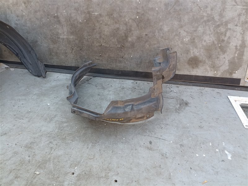 Подкрылок HONDA STEPWGN RF1 передний правый (б/у)