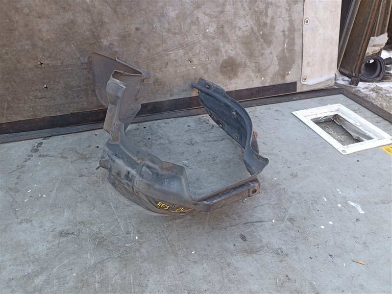 Подкрылок HONDA STEPWGN RF1 передний левый (б/у)