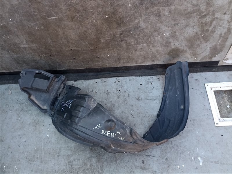 Подкрылок TOYOTA COROLLA FIELDER NZE121 передний левый (б/у)