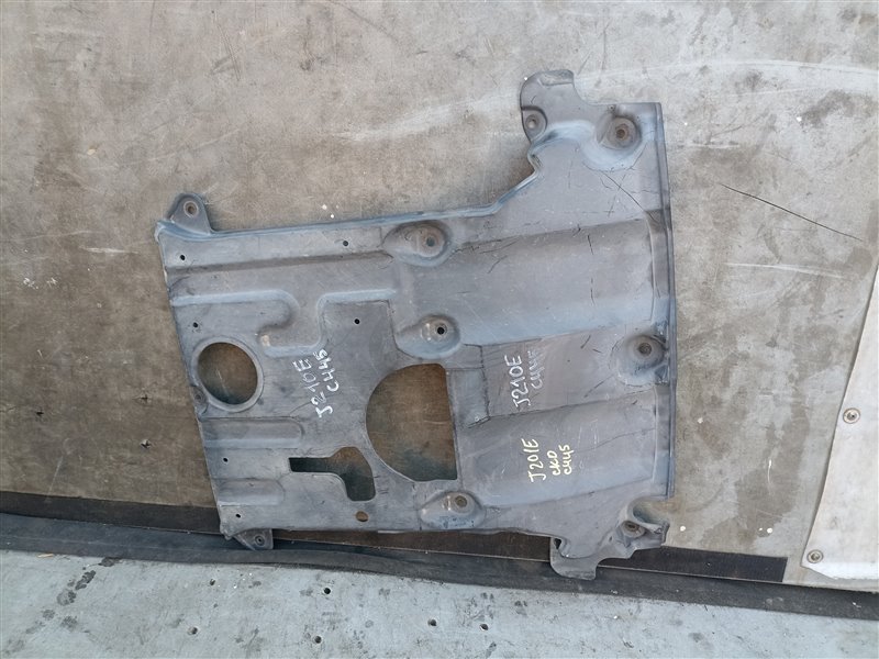 Защита двигателя TOYOTA RUSH J210E (б/у)