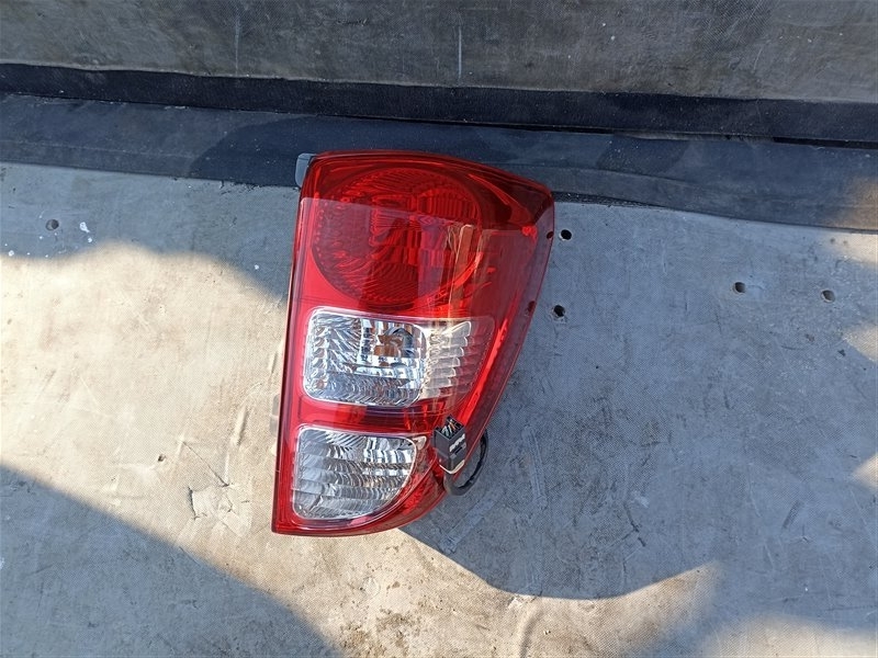 Стоп-сигнал TOYOTA RUSH J200E правый (б/у)