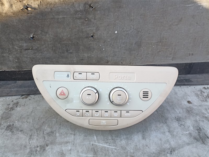 Климат-контроль TOYOTA PORTE NNP10 (б/у)
