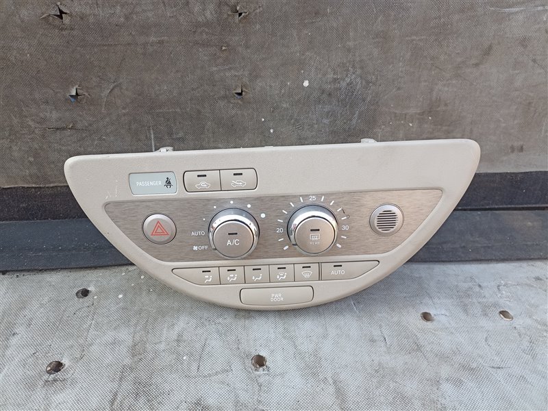Климат-контроль TOYOTA PORTE NNP10 (б/у)
