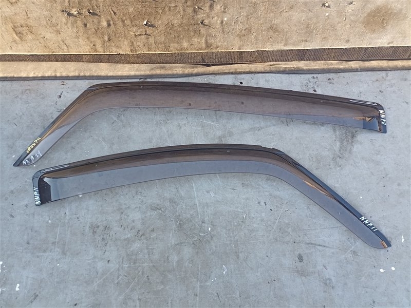 Ветровики комплект TOYOTA PORTE NNP10 (б/у)