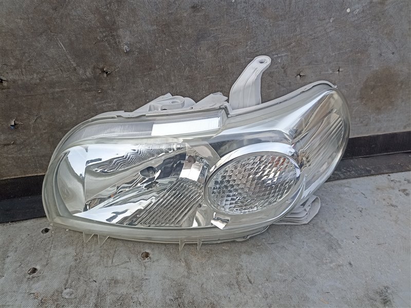 Фара TOYOTA PORTE NNP10 левая (б/у)