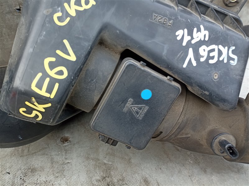 Расходомер воздушный MAZDA BONGO BRAWNY SKE6V FE (б/у)