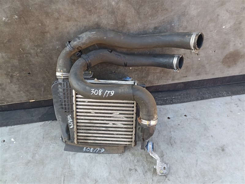 Интеркулер PEUGEOT 308 T9 BH01 (10JBHY) (б/у)