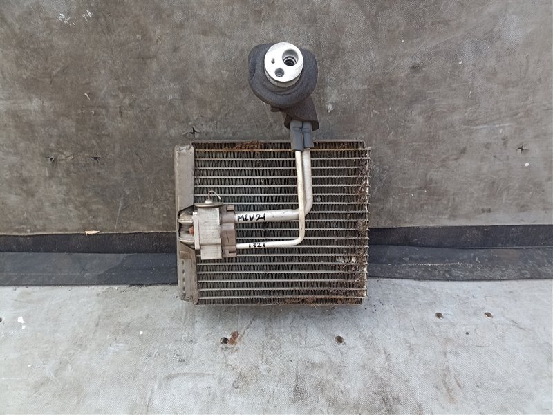 Испаритель кондиционера TOYOTA MARK II QUALIS MCV20 (б/у)