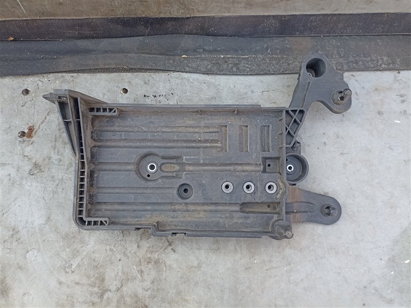 Крепление аккумулятора VOLKSWAGEN GOLF 7 VARIANT 5G5 (б/у)