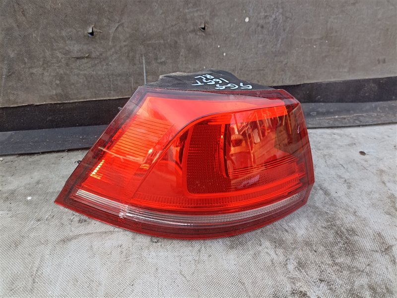 Стоп-сигнал VOLKSWAGEN GOLF 7 VARIANT 5G5 левый (б/у)
