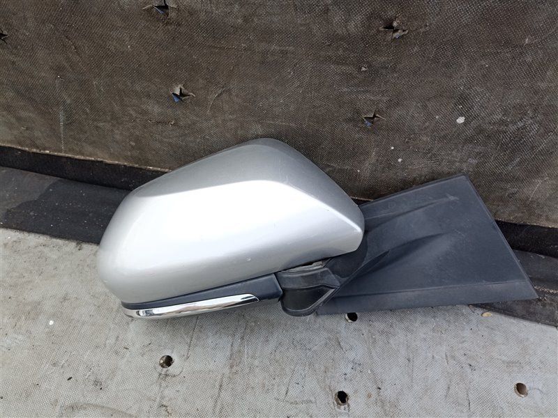 Зеркало TOYOTA PRIUS ZVW50 правое (б/у)