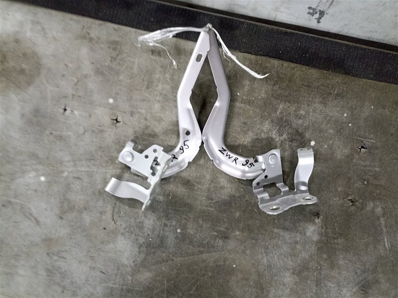 Петля капота TOYOTA NOAH ZWR90 (б/у)