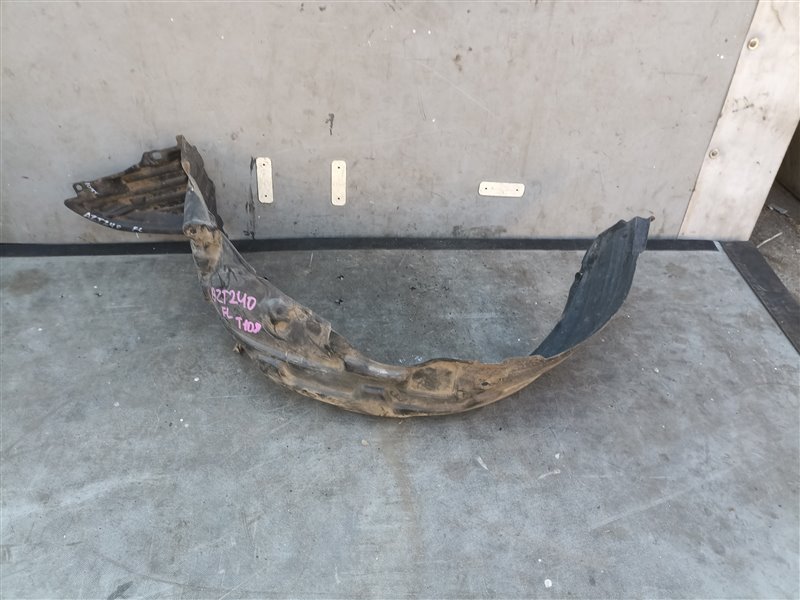 Подкрылок TOYOTA PREMIO AZT240 передний левый (б/у)