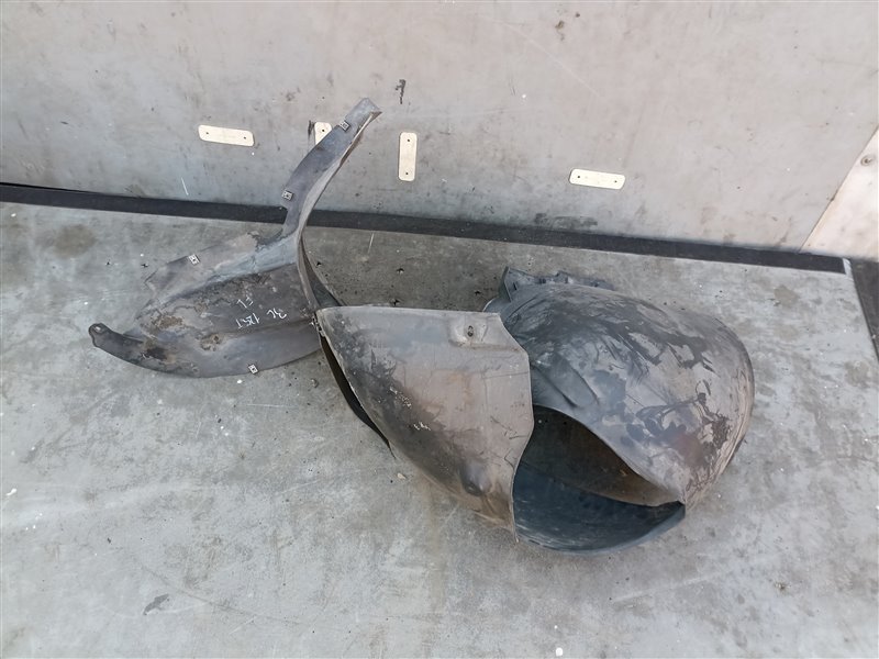 Подкрылок VOLKSWAGEN PASSAT CC 358 передний левый (б/у)