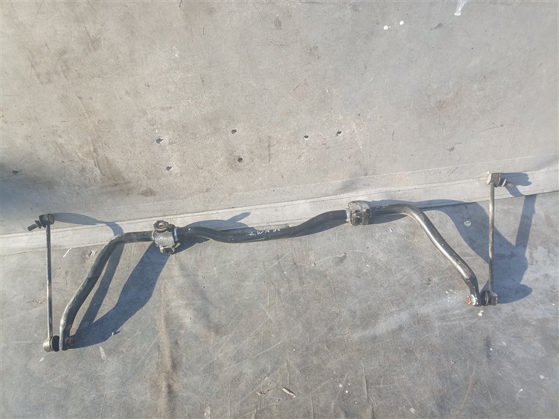 Стабилизатор TOYOTA NOAH ZWR95 2ZR-FXE передний (б/у)