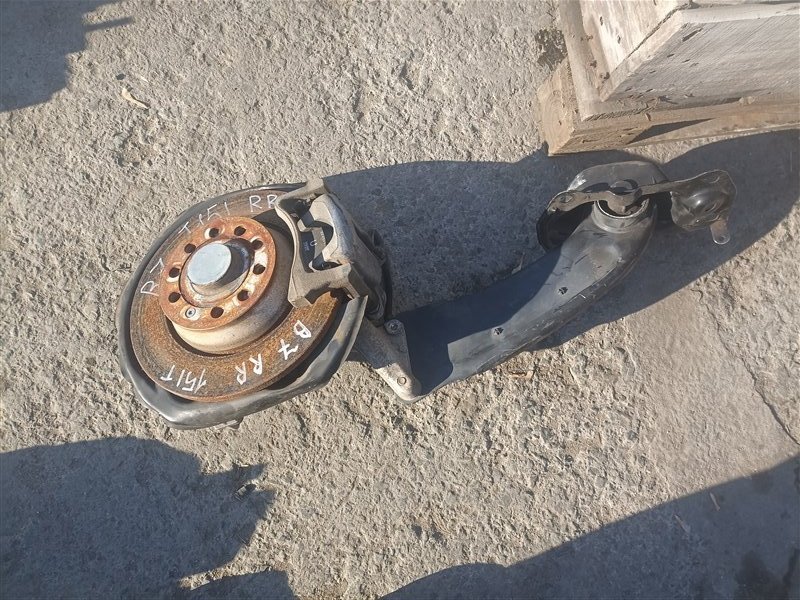 Ступица VOLKSWAGEN PASSAT VARIANT B7 задняя правая (б/у)