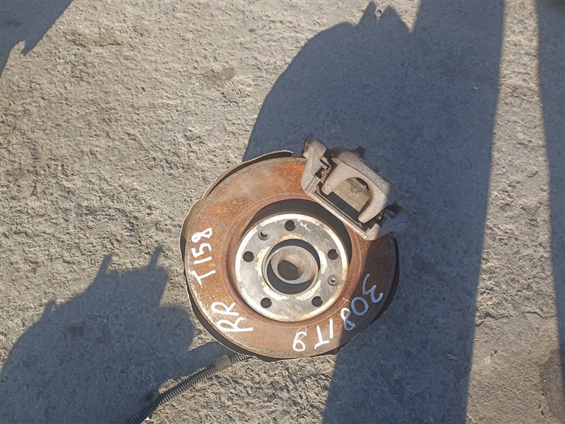 Ступица PEUGEOT 308 T9 BH01 (10JBHY) задняя правая (б/у)