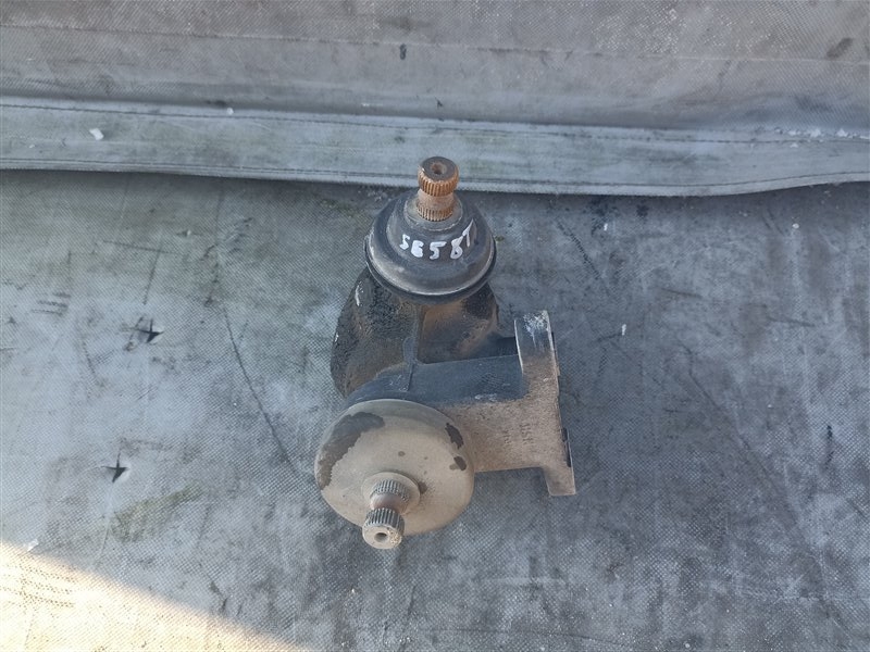 Угловой редуктор MAZDA BONGO SE58T D5 (б/у)