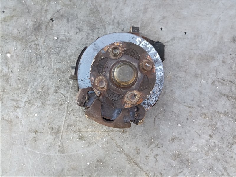 Ступица MAZDA BONGO SE58T D5 передняя правая (б/у)