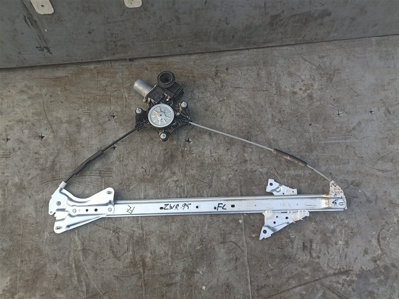 Стеклоподъемник TOYOTA NOAH ZWR90 передний левый (б/у)