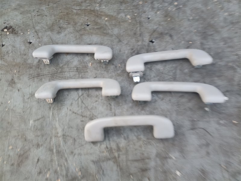 Ручка в салоне TOYOTA NOAH ZWR90 (б/у)