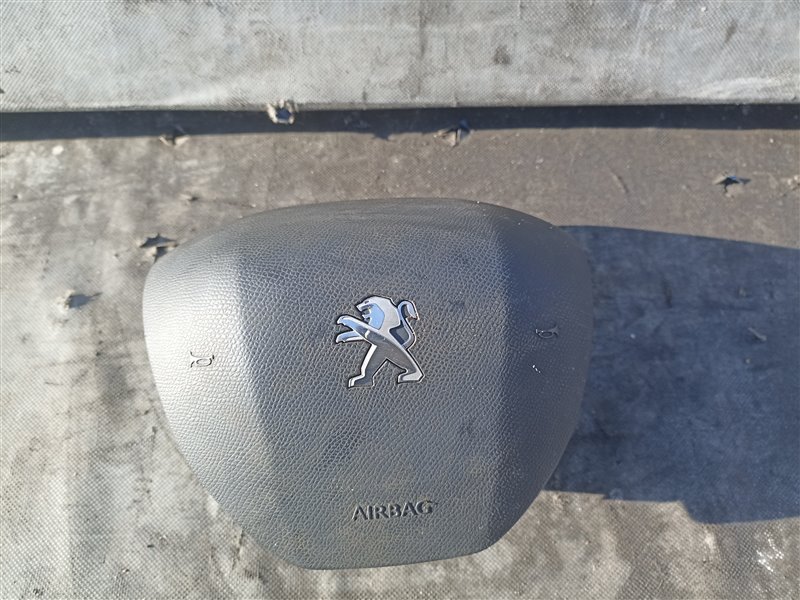Airbag водительский PEUGEOT 308 T9 (б/у)