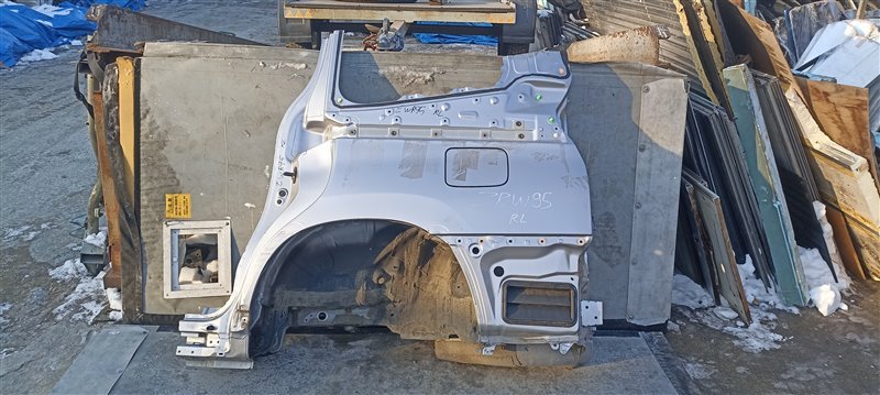 Крыло TOYOTA NOAH ZWR90 заднее левое (б/у)