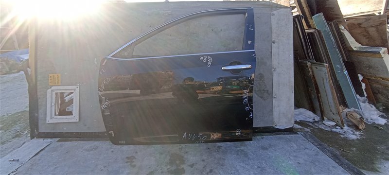 Дверь TOYOTA CAMRY AVV50 передняя левая (б/у)