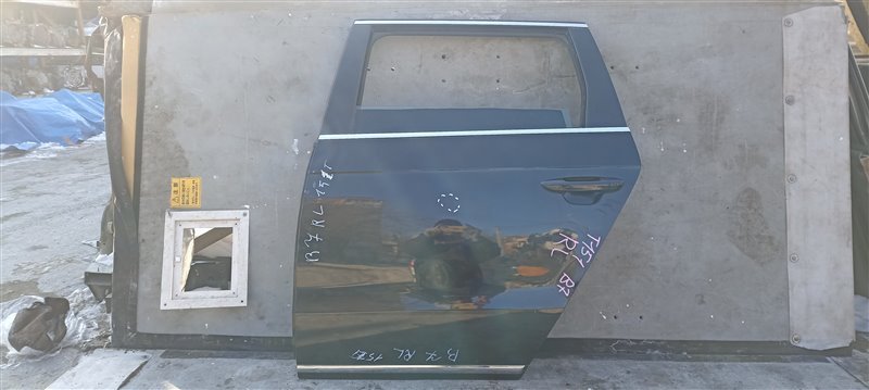 Дверь VOLKSWAGEN PASSAT VARIANT B7 задняя левая (б/у)