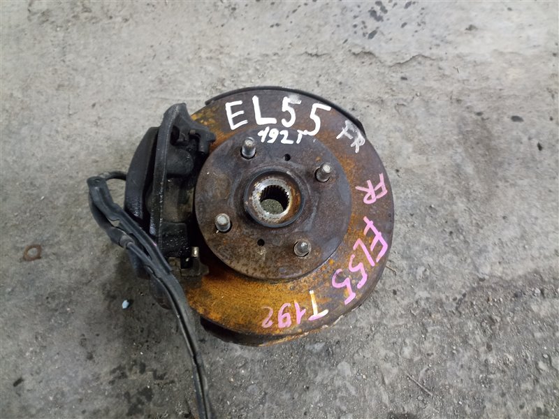 Ступица TOYOTA COROLLA II EL55 5E-FE передняя правая (б/у)