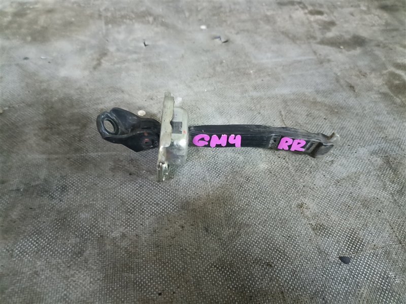 Доводчик двери HONDA GRACE GM4 задний правый (б/у)