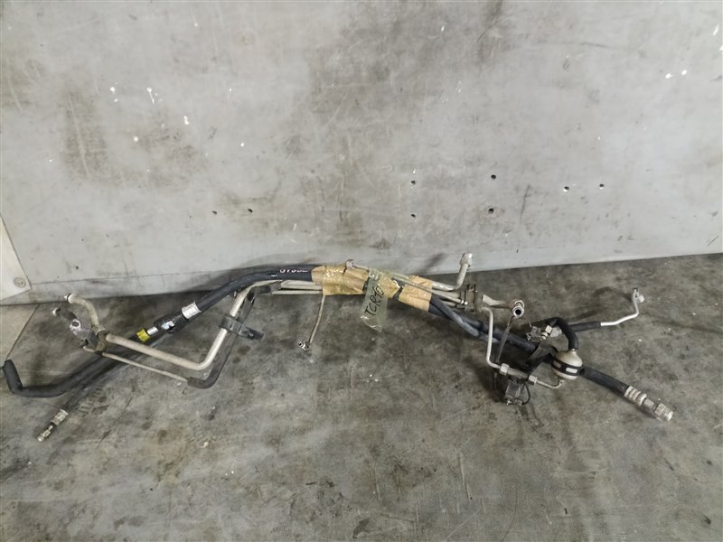 Шланг кондиционера TOYOTA ESTIMA LUCIDA TCR10 2TZ-FE (б/у)