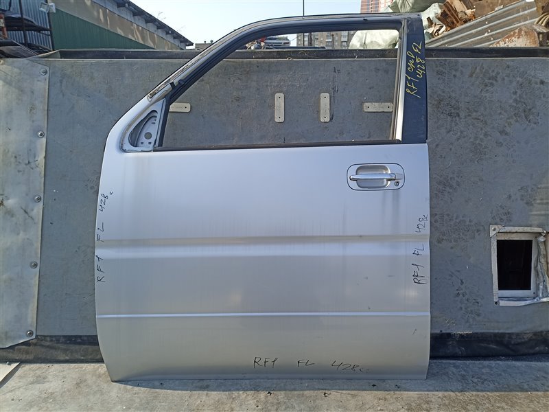 Дверь HONDA STEPWGN RF1 передняя левая (б/у)