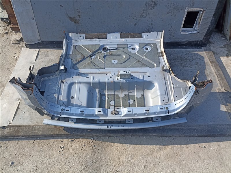 Тазик железный NISSAN LAFESTA B30 MR20DE (б/у)