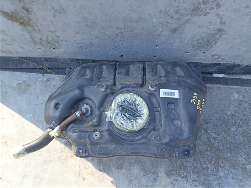 Бензобак TOYOTA VITZ KSP90 1KR-FE (б/у)