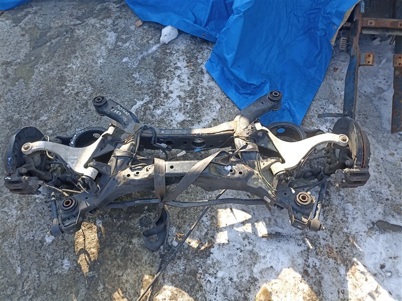 Балка NISSAN PRESAGE PU31 VQ35DE задняя (б/у)