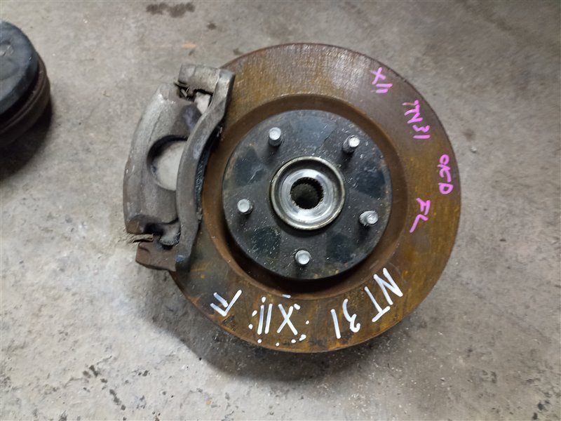 Ступица NISSAN X-TRAIL NT31 MR20DE передняя левая (б/у)